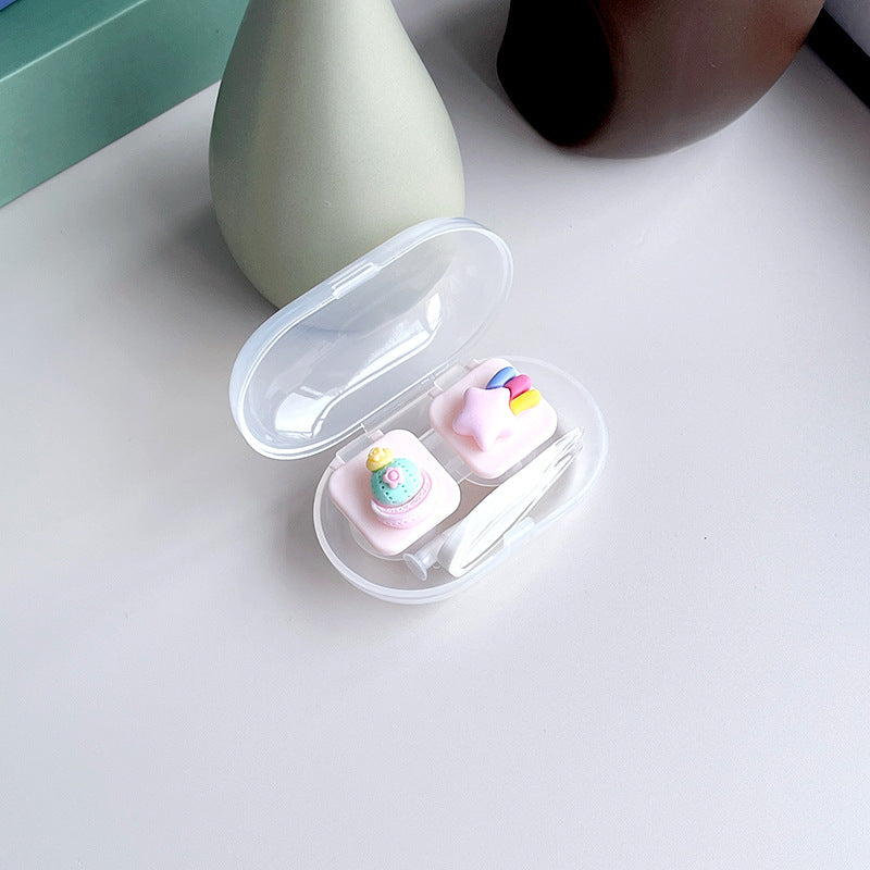 DIY Colored Contact Lens Case