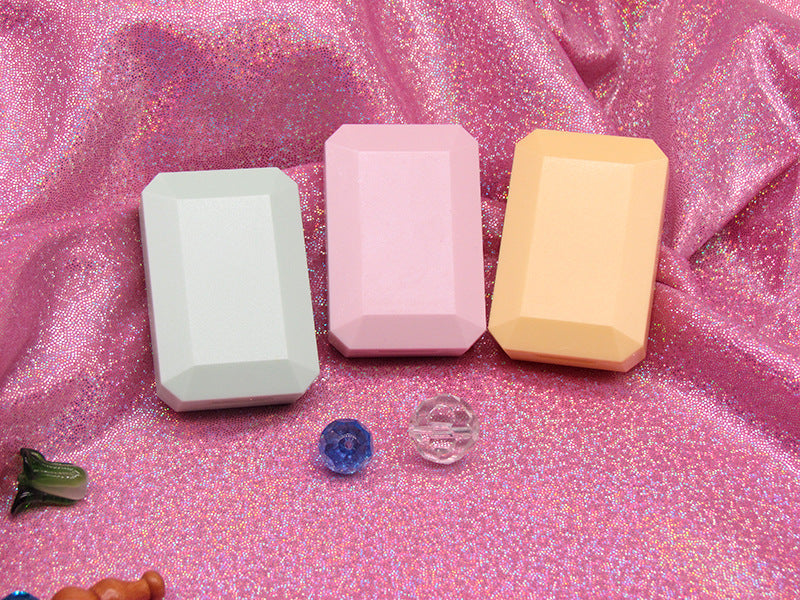 Small and Elegant Colored Contact Lens Case